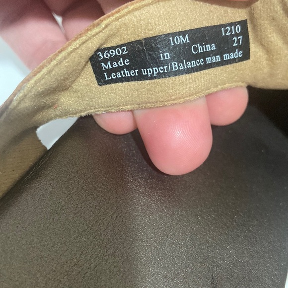 CLARKS Bendables Leather Wedge Sandals tan color Women's Sz 10M adorable flower - Picture 13 of 16